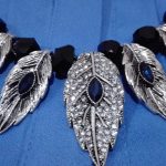 Accesories Necklace Leaf Stone